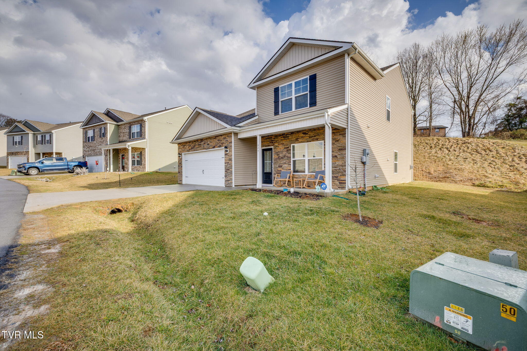 624 Barley Loop Jonesborough, TN 37659 - Photo 2 of 43 002-2