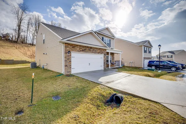 $464,900 | 624 Barley Loop, Jonesborough, TN 37659