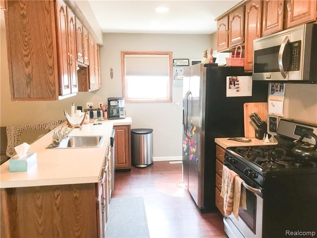 26510 Burg Road Warren, MI 48089 - Photo 11 of 29 7A936115-3241-442A-91CF-3D3ACB25A9F4.jpeg