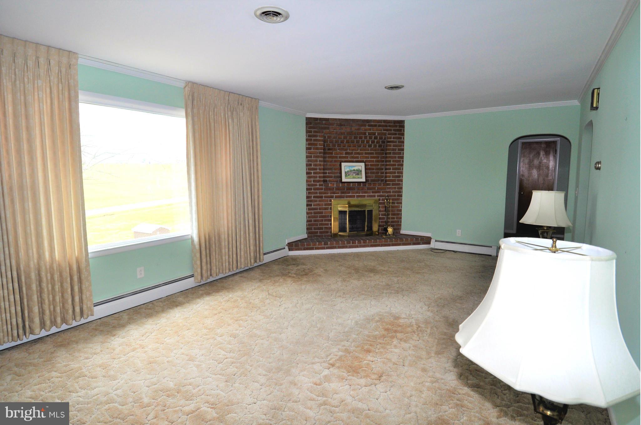 3943 Perry Hall Road Perry Hall, MD 21128 - Photo 11 of 26 Living Room