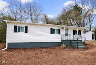 $1,500 | 422 Conover Street, Fuquay-Varina, NC 27526