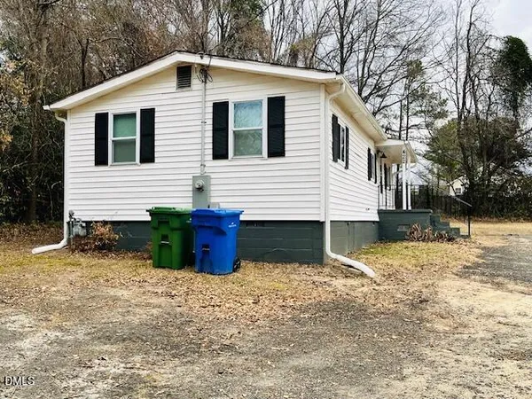 $1,500 | 422 Conover Street, Fuquay-Varina, NC 27526