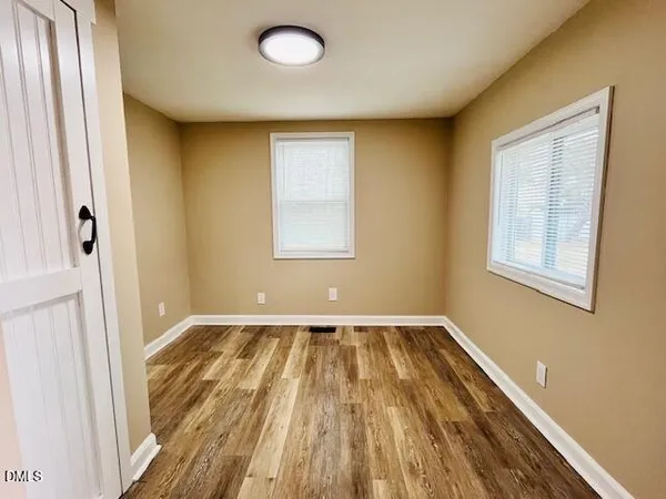 $1,500 | 422 Conover Street, Fuquay-Varina, NC 27526