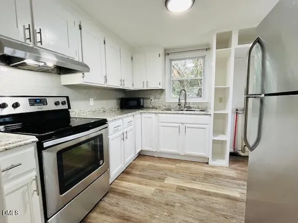 $1,500 | 422 Conover Street, Fuquay-Varina, NC 27526