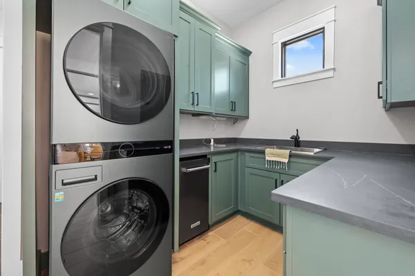 $2,300,000 | 705 Private Road 6028, Brookeland, TX 75931