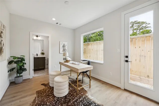 $2,695 | 526 Janisch Road, Houston, TX 77018