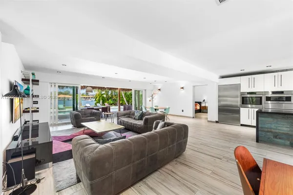 $18,000 | 741 86th Street, Miami Beach, FL 33141