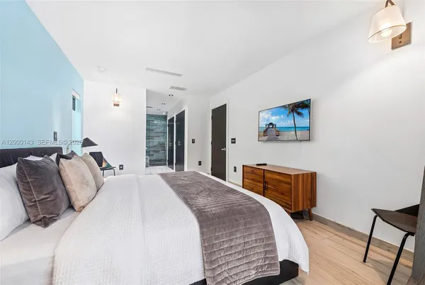 $18,000 | 741 86th Street, Miami Beach, FL 33141