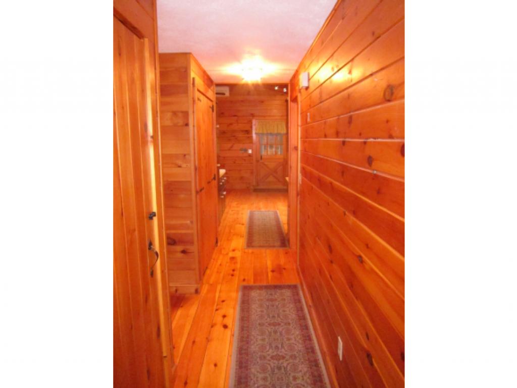 220 Sandown Road Fremont, NH 03044 - Photo 14 of 33