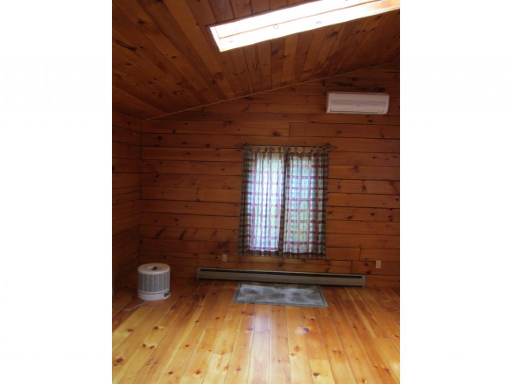 220 Sandown Road Fremont, NH 03044 - Photo 16 of 33
