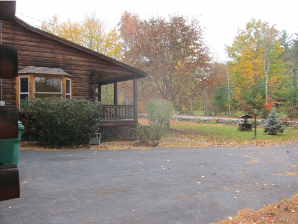 220 Sandown Road Fremont, NH 03044 - Photo 5 of 33