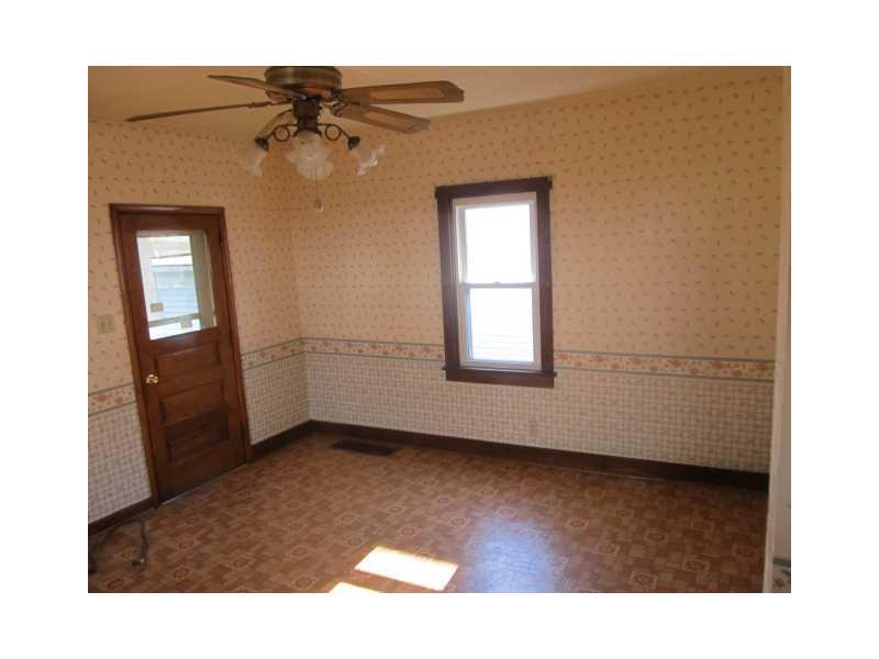 506 Fairground Hill Road Butler, PA 16001 - Photo 6 of 11 Dining Room.