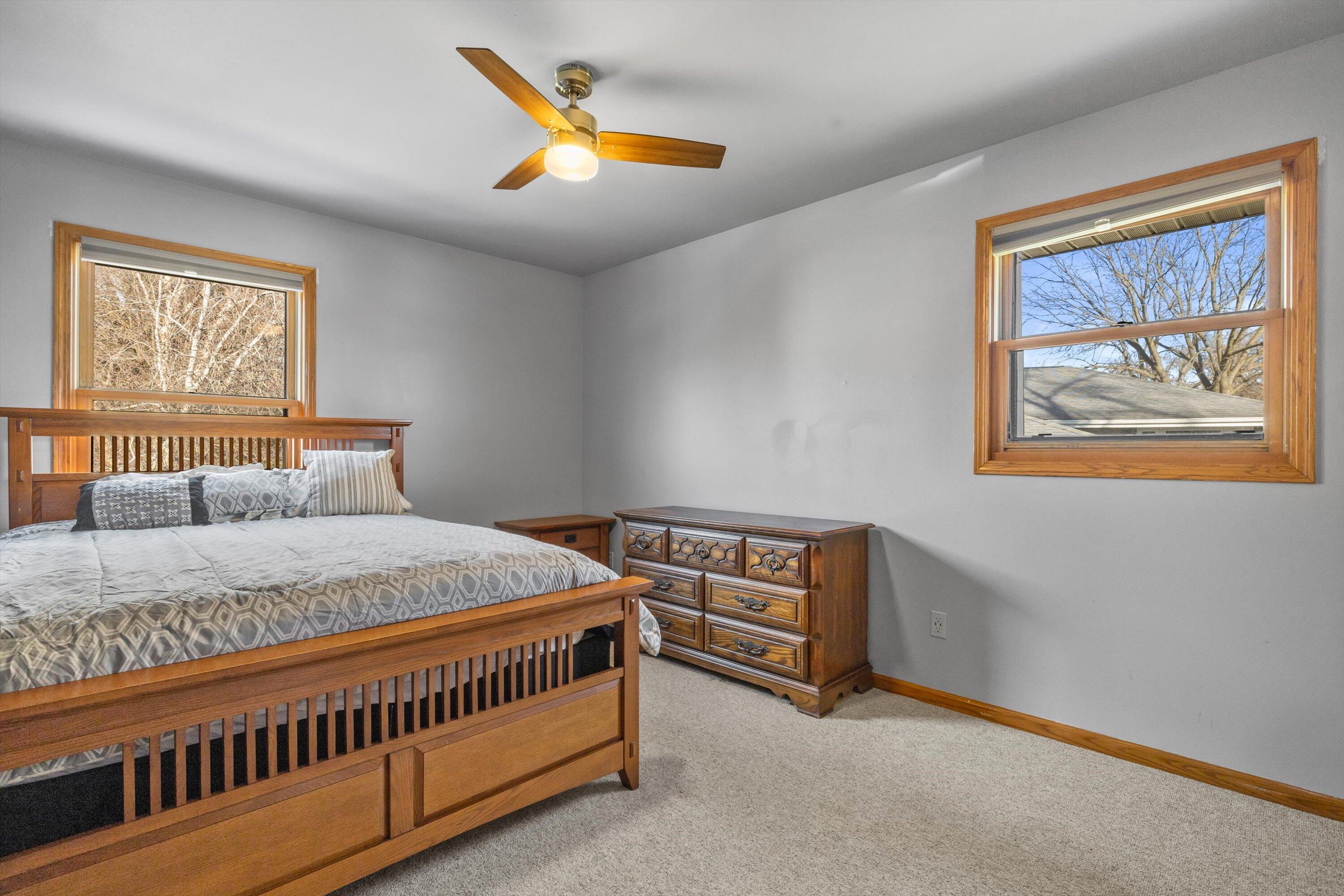 702 Fox Knoll Drive Rochester, WI 53185 - Photo 19 of 40 02-IMG_2171