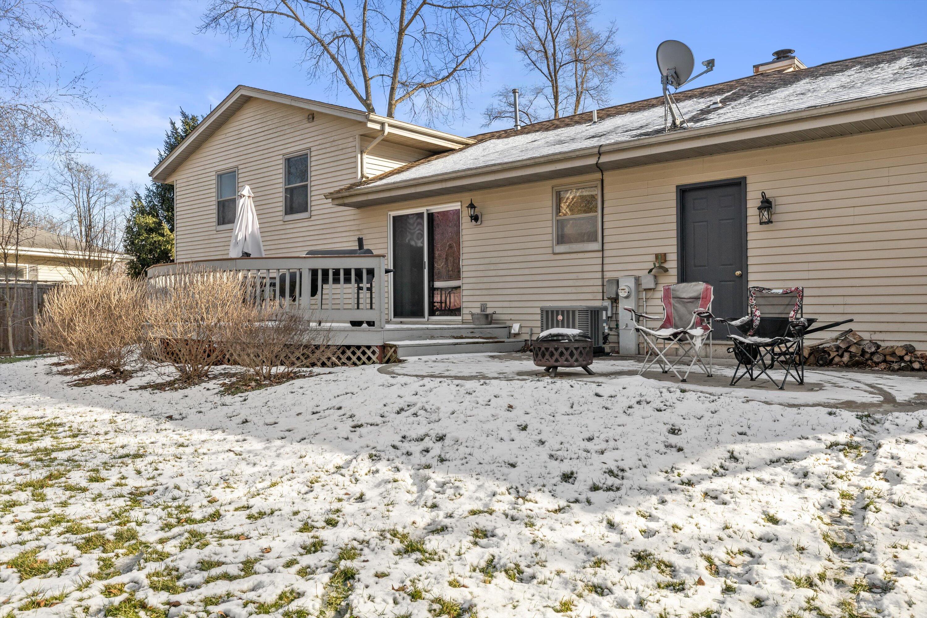 702 Fox Knoll Drive Rochester, WI 53185 - Photo 33 of 40 37-IMG_2330