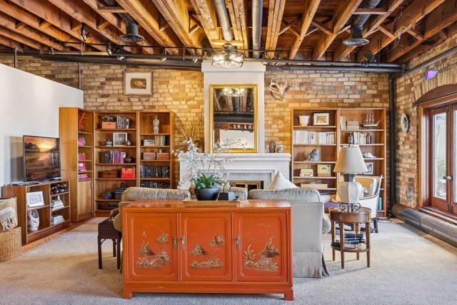 $460,000 | 702 North 1st Street, Unit 521, Minneapolis, MN 55401