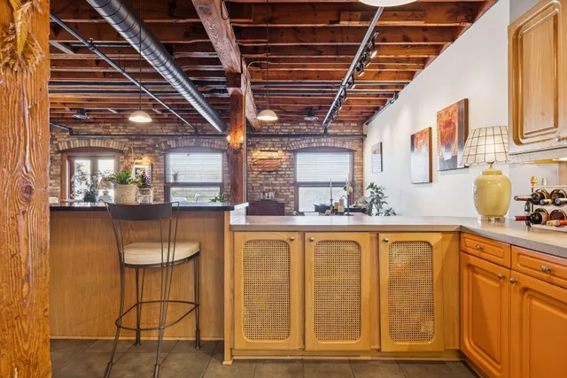 $460,000 | 702 North 1st Street, Unit 521, Minneapolis, MN 55401