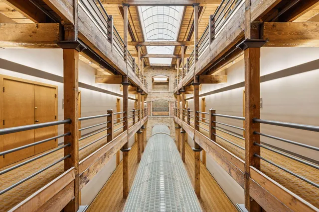 $460,000 | 702 North 1st Street, Unit 521, Minneapolis, MN 55401