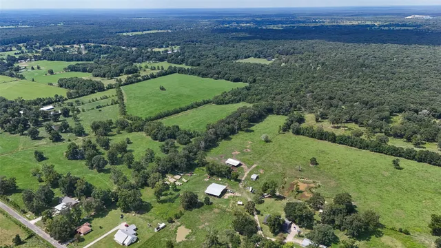 $185,000 | 1401 County Road 2061, Hull, TX 77564