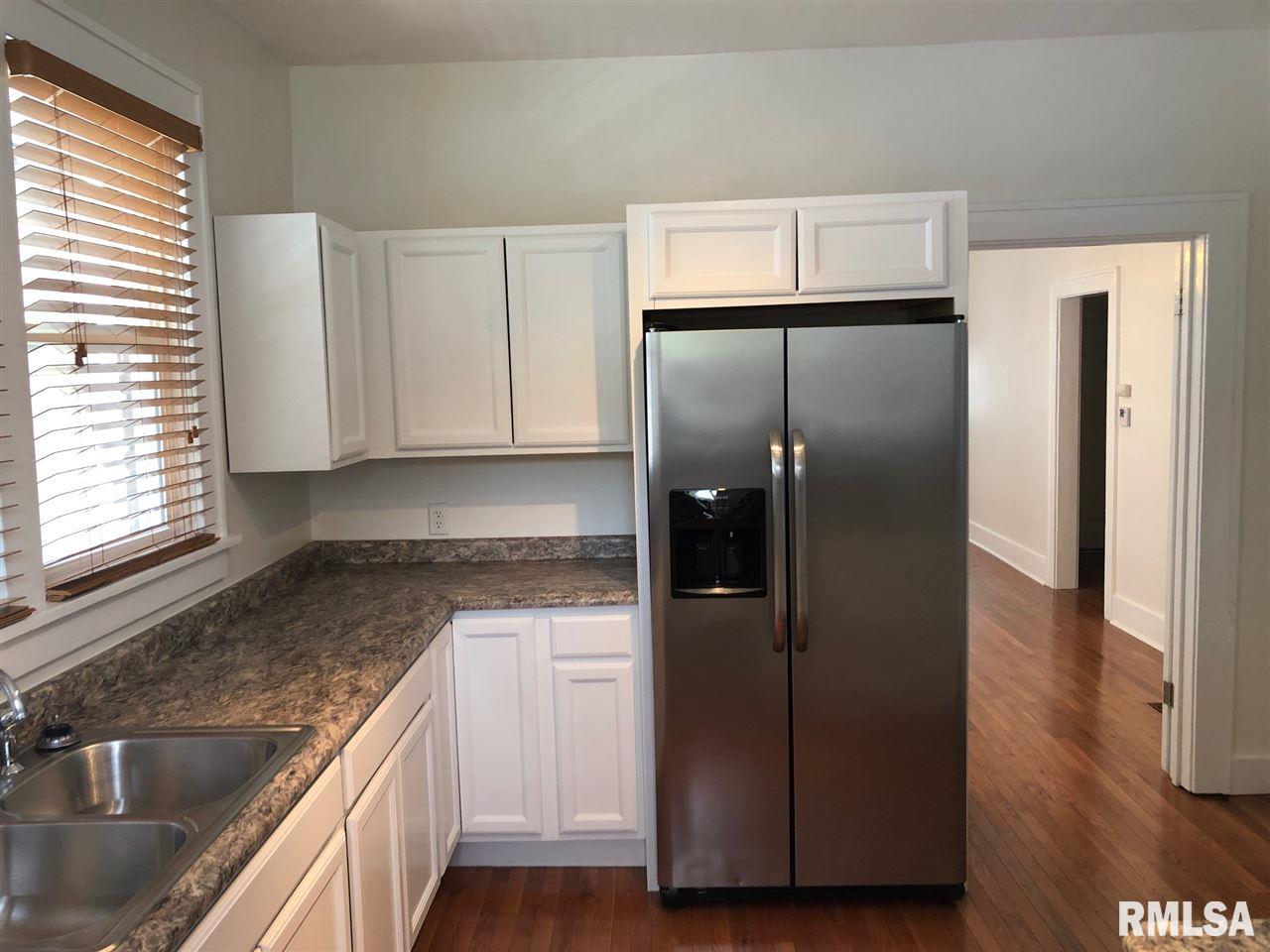 1717 South College Street Springfield, IL 62704 - Photo 12 of 20 Gallery Image 12