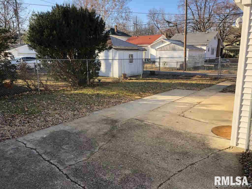 1717 South College Street Springfield, IL 62704 - Photo 18 of 20 Gallery Image 18