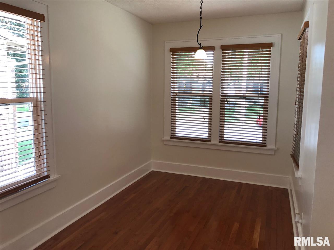 1717 South College Street Springfield, IL 62704 - Photo 5 of 20 Gallery Image 5