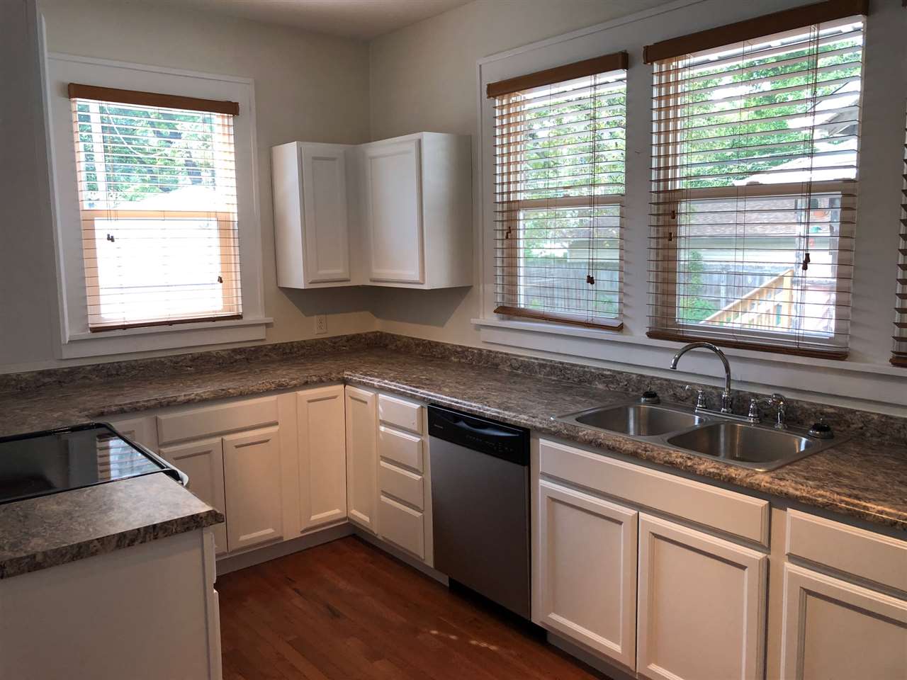 1717 South College Street Springfield, IL 62704 - Photo 7 of 20 Gallery Image 7
