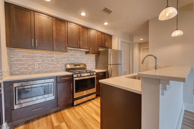 $2,995 | 1040 John F. Kennedy Boulevard, Unit 602, Bayonne, NJ 07002