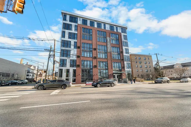 $2,995 | 1040 John F. Kennedy Boulevard, Unit 602, Bayonne, NJ 07002