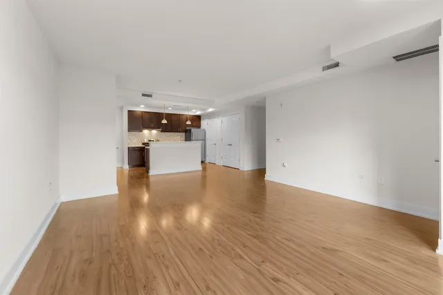 $2,995 | 1040 John F. Kennedy Boulevard, Unit 602, Bayonne, NJ 07002