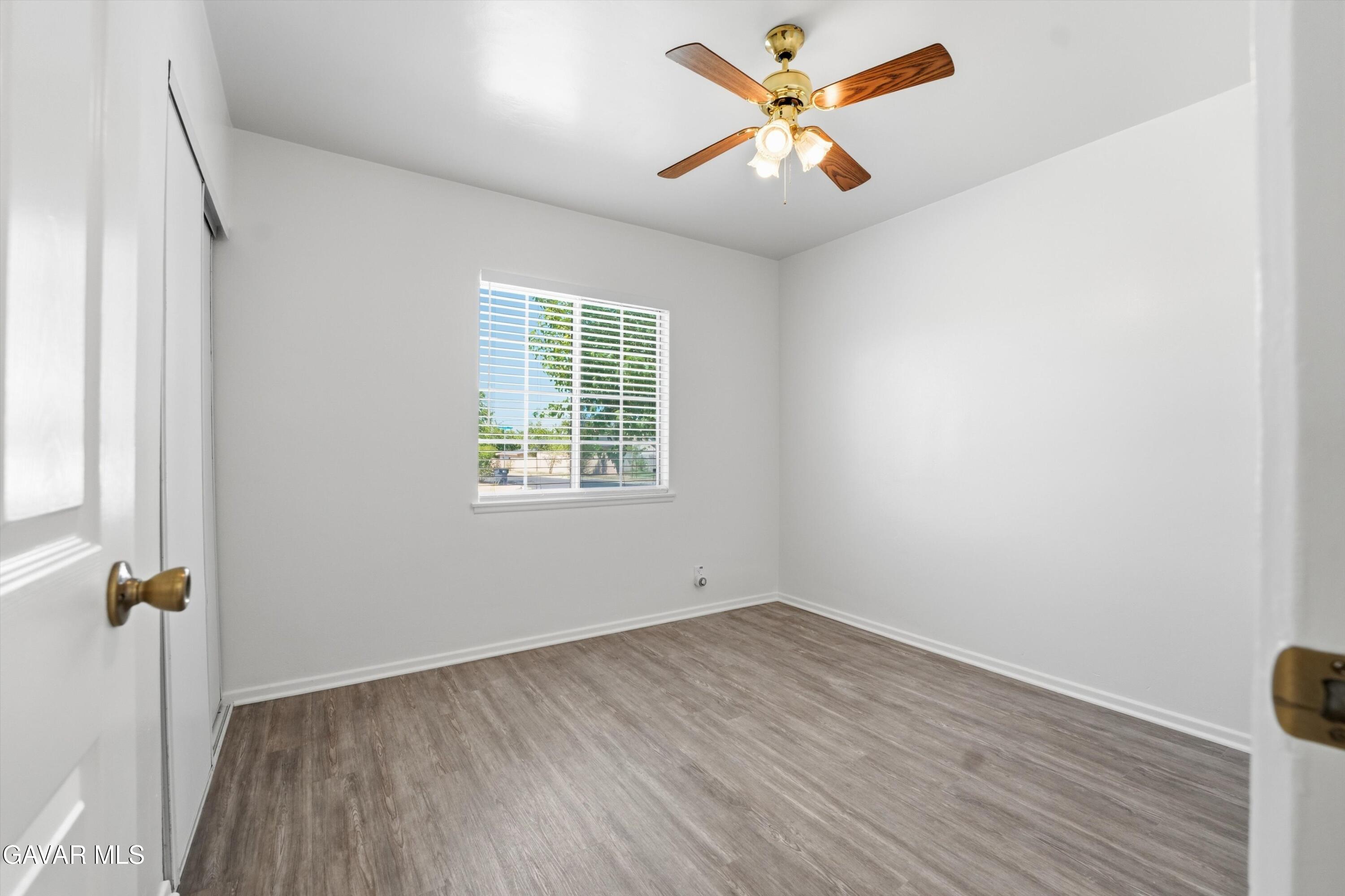 38860 Deer Run Road Palmdale, CA 93551 - Photo 11 of 19 07-JYP07517