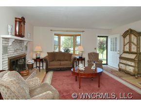 228 Palmer Road Waynesville, NC 28786 - Photo 4 of 11 Gallery Image 4