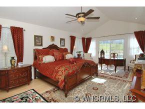 228 Palmer Road Waynesville, NC 28786 - Photo 6 of 11 Gallery Image 6