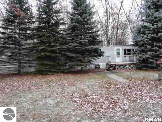 7819 West Airline Road Weidman, MI 48893 - Photo 4 of 9 1766785-3.JPG