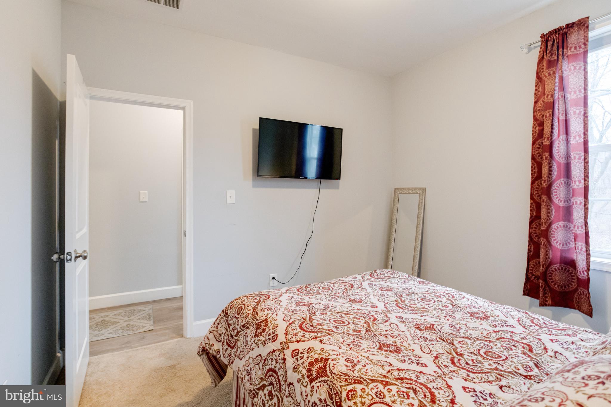 708 Hyde Park Road Essex, MD 21221 - Photo 39 of 65