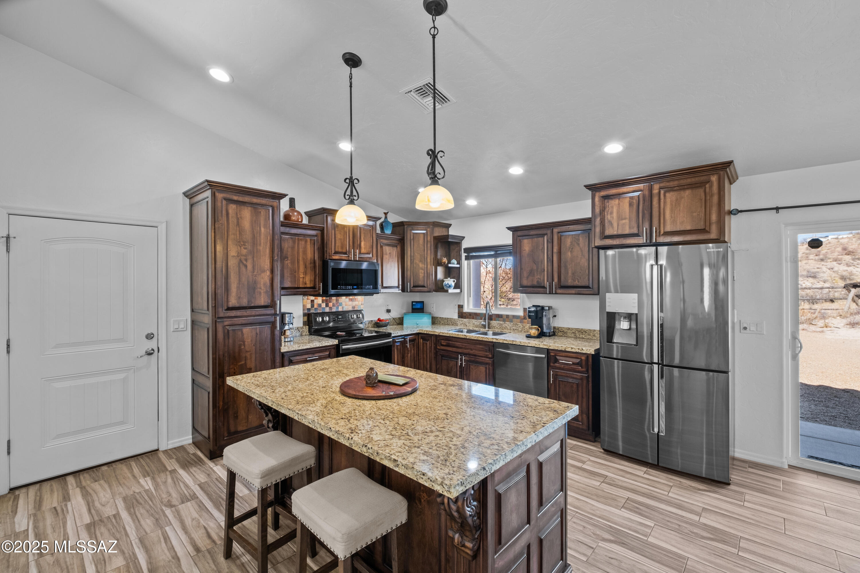 468 Camino Brizza Bonnel Rio Rico, AZ 85648 - Photo 16 of 46 Gallery Image 16