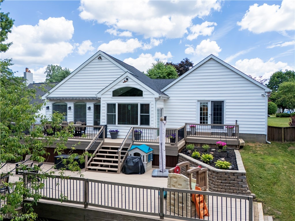 733 Phillips Road Northeast Massillon, OH 44646 - Photo 3 of 46
