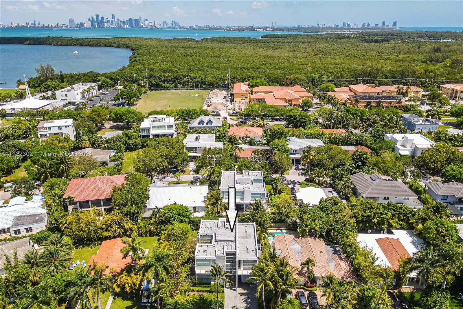 155 Hampton Lane Key Biscayne, FL 33149 - Photo 18 of 19 a view of a city