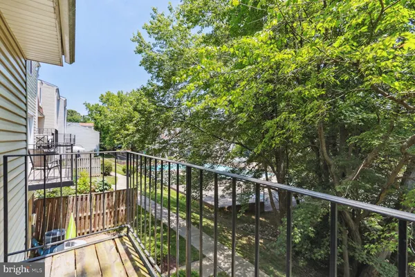 $425,000 | 6439 Birch Leaf Court, Unit 31B, Burke, VA 22015