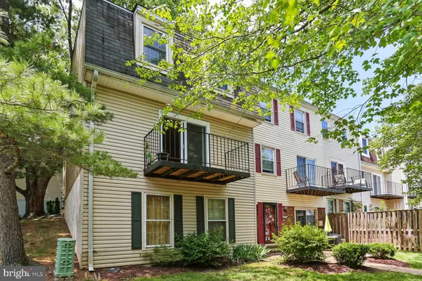 $425,000 | 6439 Birch Leaf Court, Unit 31B, Burke, VA 22015