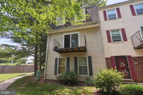 $425,000 | 6439 Birch Leaf Court, Unit 31B, Burke, VA 22015