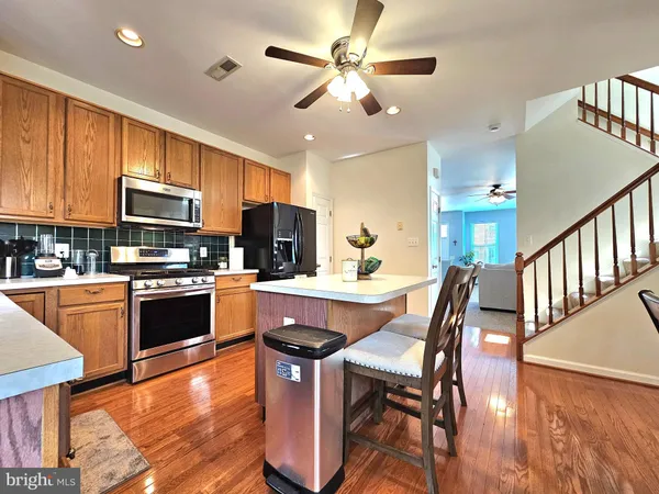 $750,000 | 6642 Patent Parish Lane, Alexandria, VA 22315