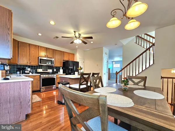 $750,000 | 6642 Patent Parish Lane, Alexandria, VA 22315