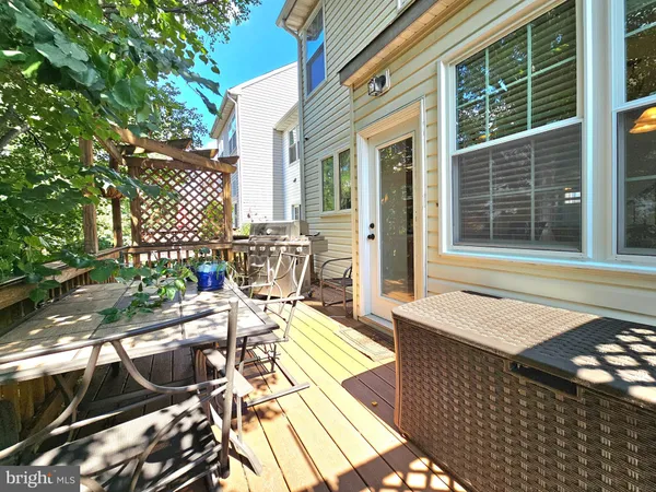 $750,000 | 6642 Patent Parish Lane, Alexandria, VA 22315