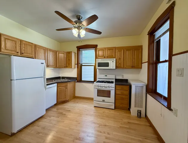 $1,795 | 5446 West Agatite Avenue, Unit 1, Chicago, IL 60630