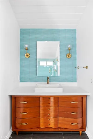 $1,549,000 | 120 Avenida Santa Inez, San Clemente, CA 92672