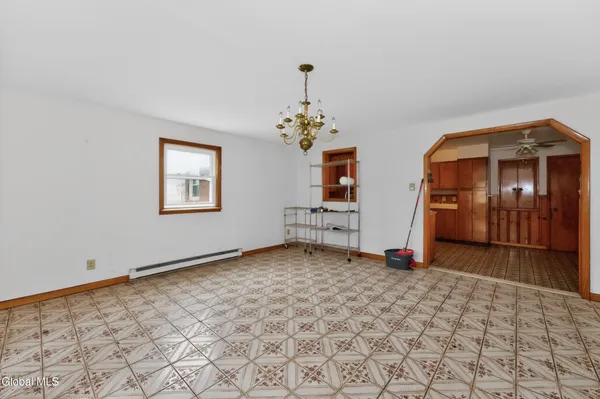 $259,000 | 19 Pleasantview Avenue, Albany, NY 12203