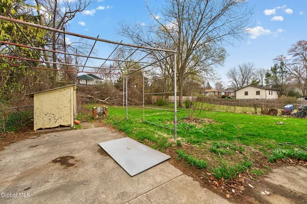 $259,000 | 19 Pleasantview Avenue, Albany, NY 12203