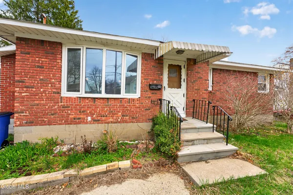 $259,000 | 19 Pleasantview Avenue, Albany, NY 12203