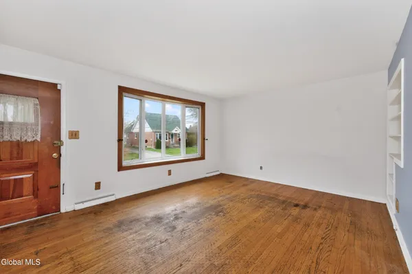 $259,000 | 19 Pleasantview Avenue, Albany, NY 12203