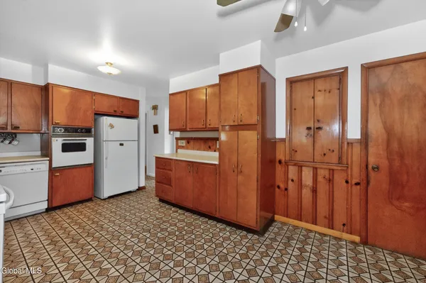 $259,000 | 19 Pleasantview Avenue, Albany, NY 12203